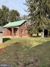764 Buchanan Trail E in Greencastle, PA - Building Photo - Building Photo