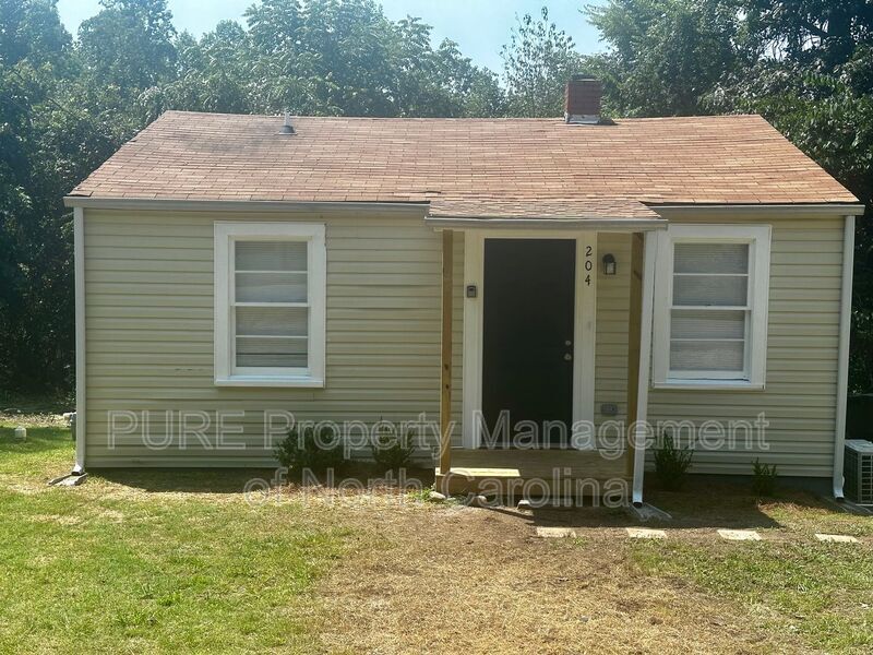 204 Bookington Dr in Lexington, NC - Building Photo