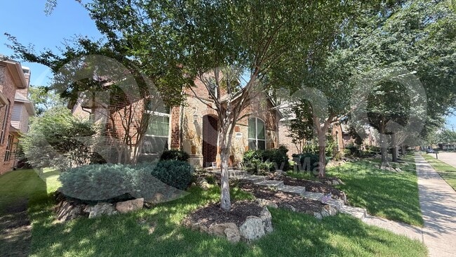 property at 846 Veneto Dr