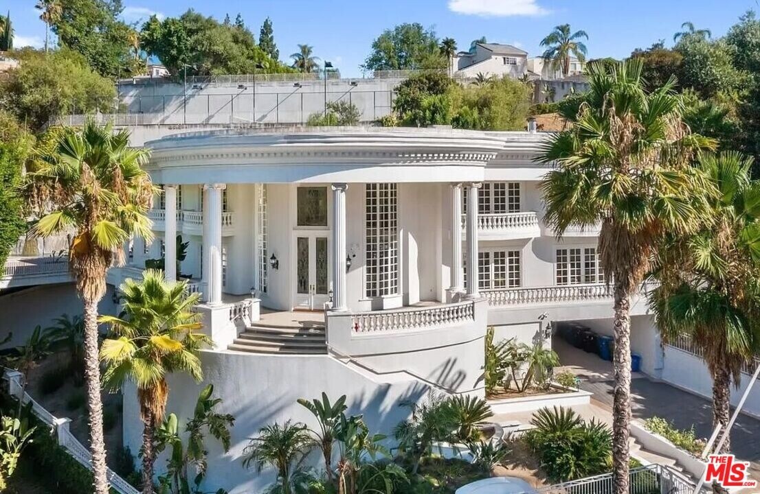 4434 Grimes Pl in Los Angeles, CA - Building Photo