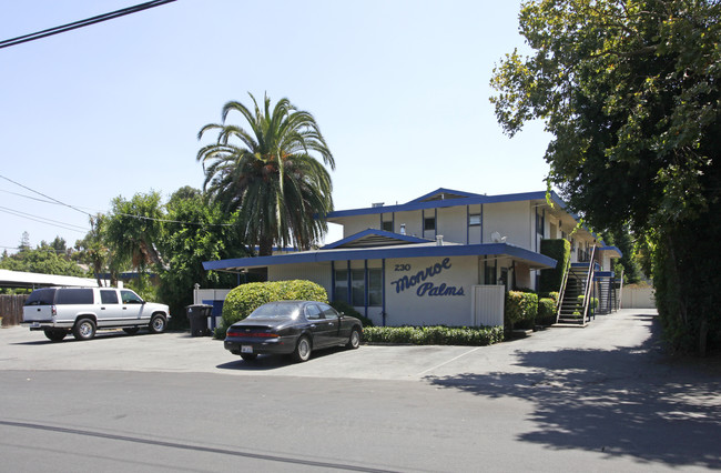 Monroe Palms Apartments in Mountain View, CA - Foto de edificio - Building Photo