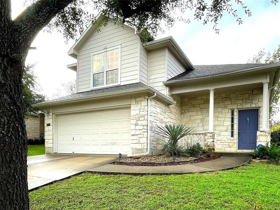 14524 Regents Walk in Austin, TX - Building Photo