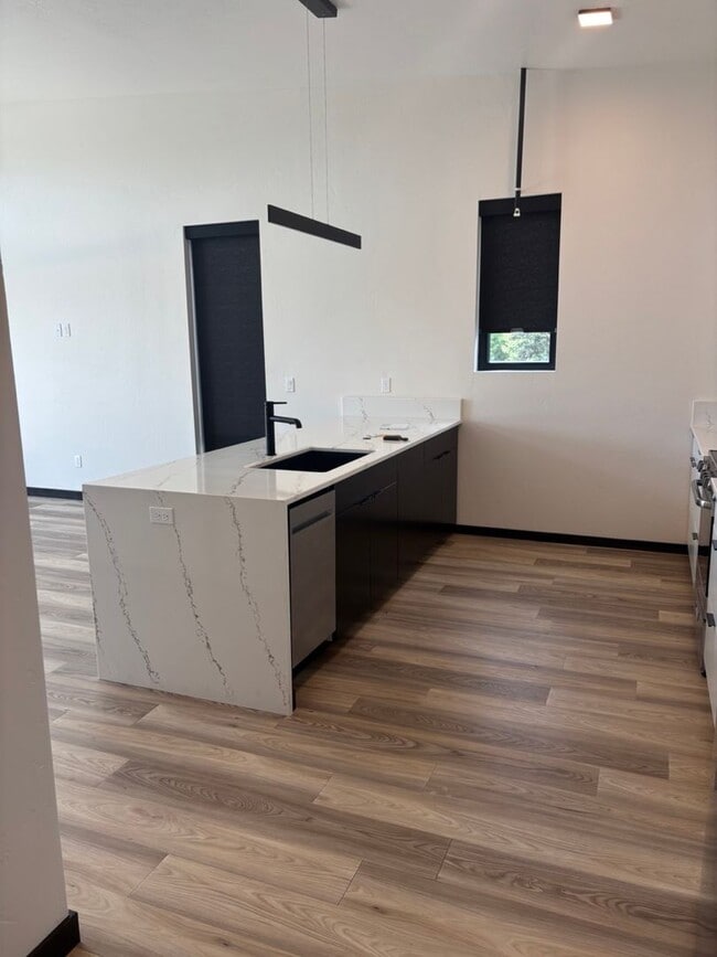 property at 203 N 4th St