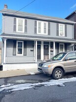 213 Penn St in Bath, PA - Building Photo