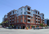 200 2nd Street in Oakland, CA - Foto de edificio - Building Photo