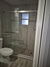 407 SW Natura Ave in Deerfield Beach, FL - Building Photo - Building Photo