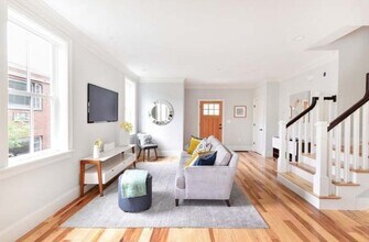 44 Evergreen St in Boston, MA - Building Photo - Building Photo