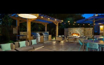 1449 Main St, Unit 1-2727 in Waltham, MA - Building Photo - Building Photo