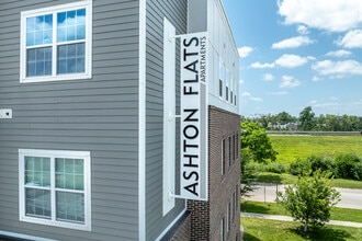 Ashton Flats in Cedar Rapids, IA - Building Photo - Building Photo