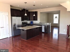 2727 Egret Way in Frederick, MD - Building Photo - Building Photo