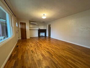 3460 Donald St in Eugene, OR - Building Photo - Building Photo