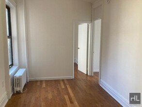 YORK AVENUE in New York, NY - Building Photo - Building Photo