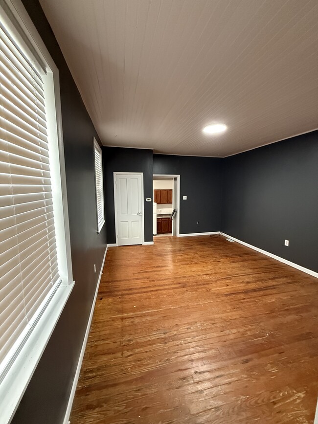 56 S Pershing Ave, Unit Unit B in York, PA - Building Photo - Building Photo