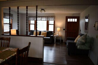 1061 Brook Rd in Goshen, NH - Foto de edificio - Building Photo