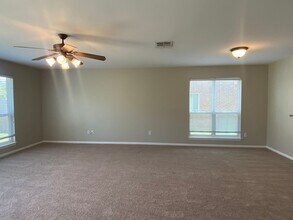 7716 Redbrush in Temple, TX - Building Photo - Building Photo