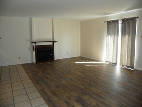618 Esquire Ct NE in Albuquerque, NM - Building Photo - Building Photo