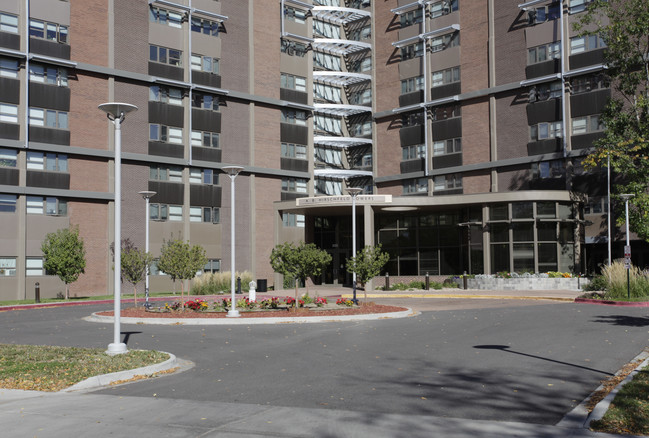 A.B. Hirschfield Towers in Denver, CO - Foto de edificio - Building Photo