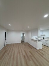 10909 Morrison St in North Hollywood, CA - Building Photo - Building Photo