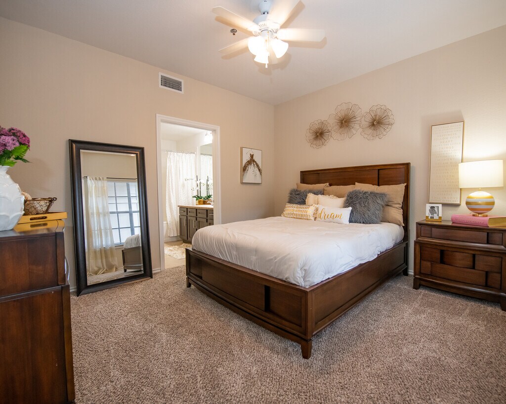 Arbors of Pleasant Valley Apartments in Little Rock, AR