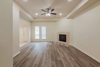 6115 Oak Bay Dr in Houston, TX - Building Photo - Building Photo
