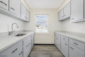 207 Park Ave in East Rutherford, NJ - Building Photo - Building Photo