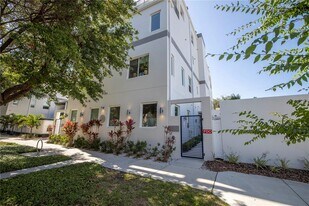 536 4th Ave S in St. Petersburg, FL - Building Photo