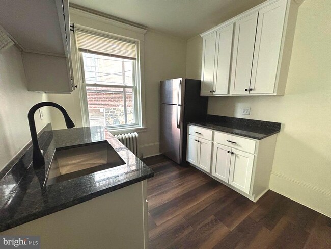 property at 1429 N Clayton St