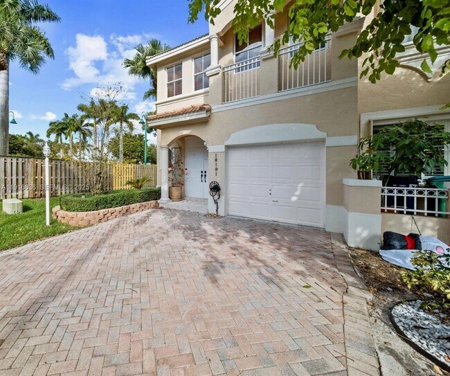 10191 NW 32nd Terrace in Doral, FL - Building Photo - Building Photo