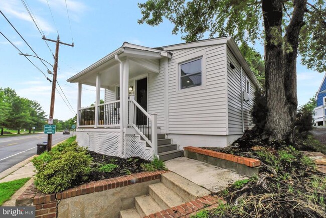 property at 3315 King St