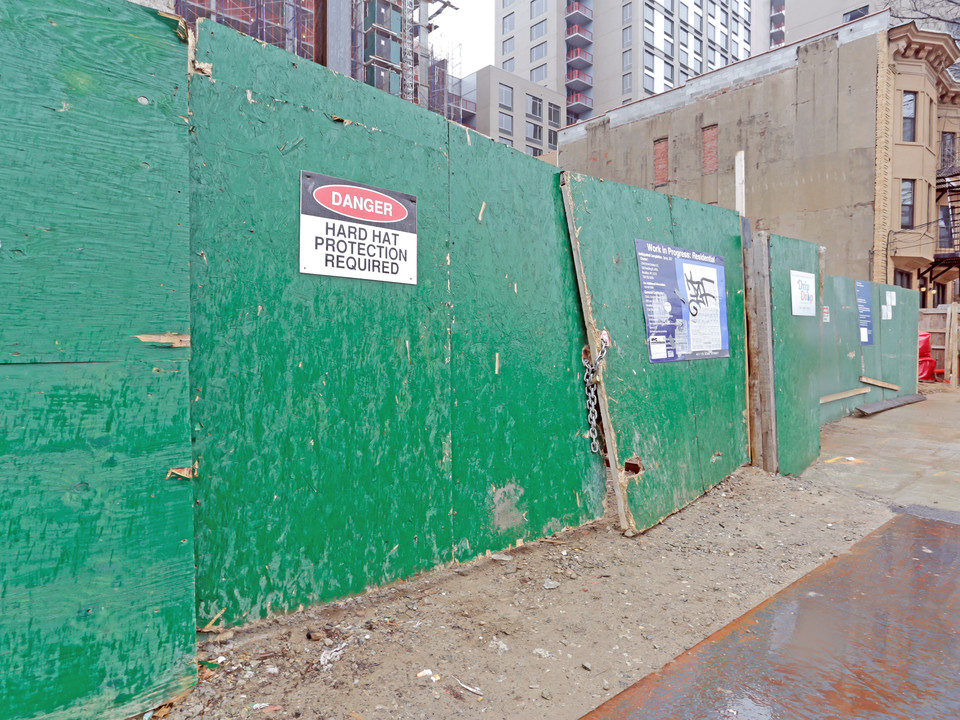 41-15 23rd St in Long Island City, NY - Foto de edificio