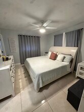 137 NE 10th St in Boca Raton, FL - Building Photo - Building Photo