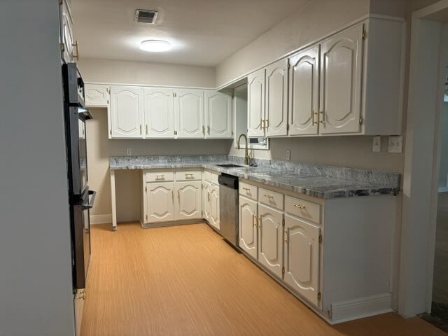 2529 HAMPTON LANE in Port Neches, TX - Building Photo - Building Photo