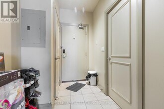 2737 Keele St in Toronto, ON - Building Photo - Building Photo