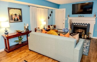 1077 Mansfield Ct in Norcross, GA - Building Photo - Building Photo