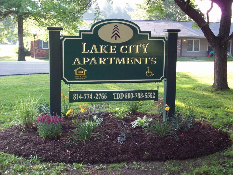 Lake City Apartments in Lake City, PA - Building Photo