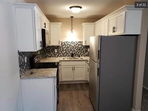6875 Kathleen Ct in Franklin, WI - Building Photo - Building Photo