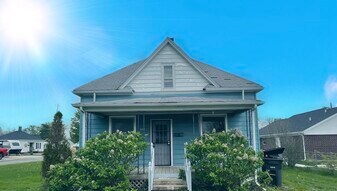 501 Ave B in Danville, IL - Building Photo