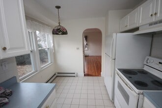 72 Fessenden Ave in South Portland, ME - Building Photo - Building Photo