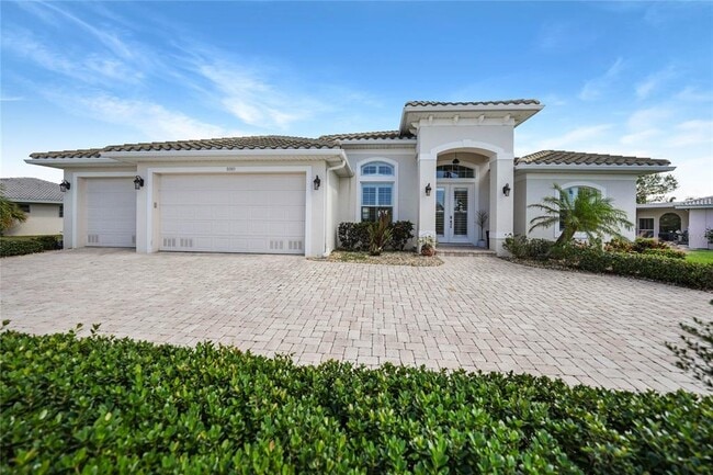 property at 1010 Mineo Dr