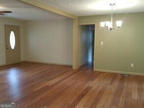 6304 Shore Dr in Douglasville, GA - Building Photo - Building Photo