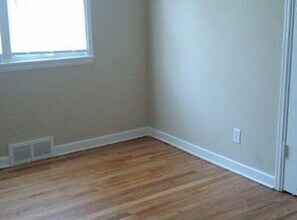 5705 E 109th Terrace in Kansas City, MO - Building Photo - Building Photo