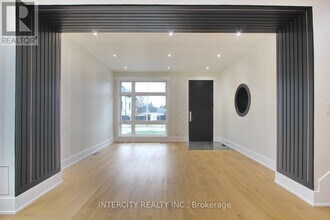 38 Murrie St in Toronto, ON - Building Photo - Building Photo