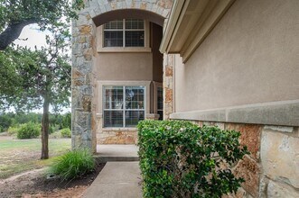 7901 Southwest Pkwy in Austin, TX - Building Photo - Building Photo