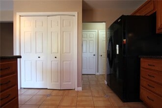 1825 Skyline Dr in Cumming, GA - Building Photo - Building Photo