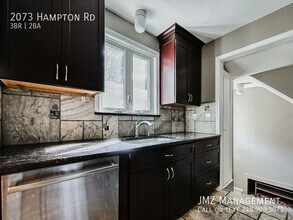 2073 Hampton Rd in Grosse Pointe Woods, MI - Building Photo - Building Photo