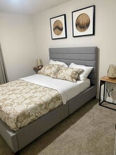 8129 Trudy Ln in Fort Worth, TX - Foto de edificio - Building Photo