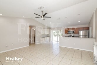 5473 Wagon Wheel Dr in North Port, FL - Foto de edificio - Building Photo