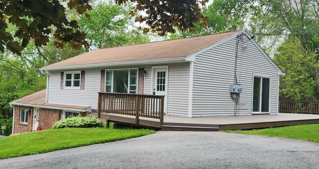 property at 2 Espie Rd