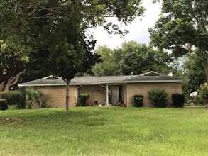 496 Lake Rd in Ocala, FL - Building Photo - Building Photo