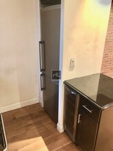 426 W 52nd St-Unit -5 in New York, NY - Building Photo - Building Photo